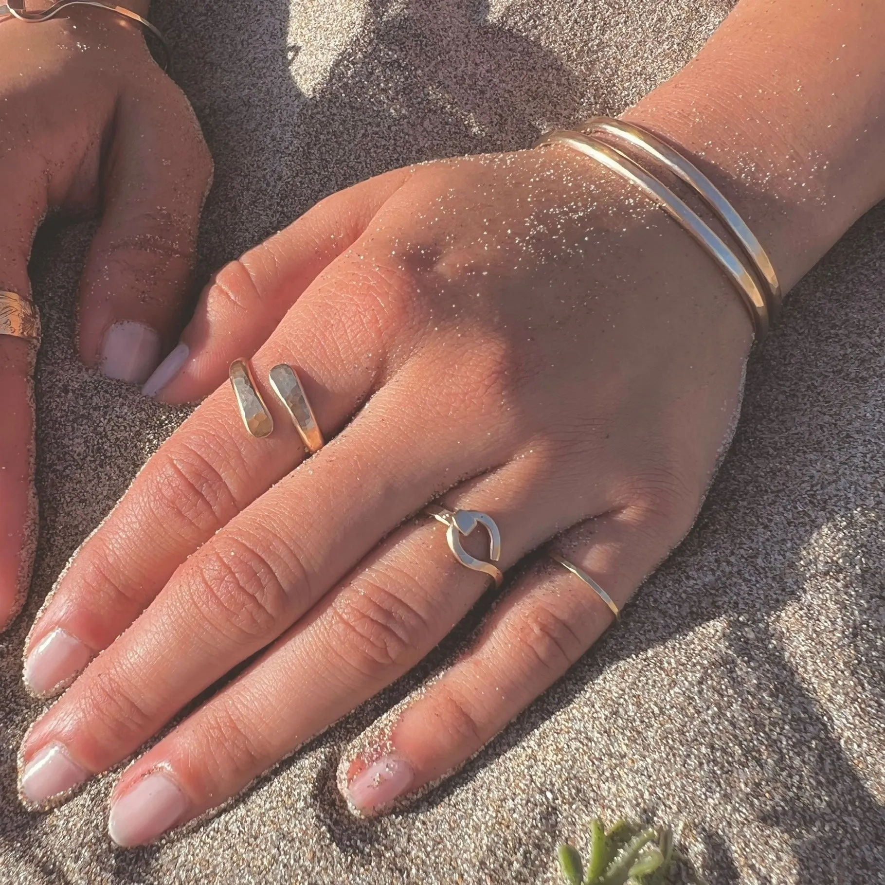 AMOS HOOK RING